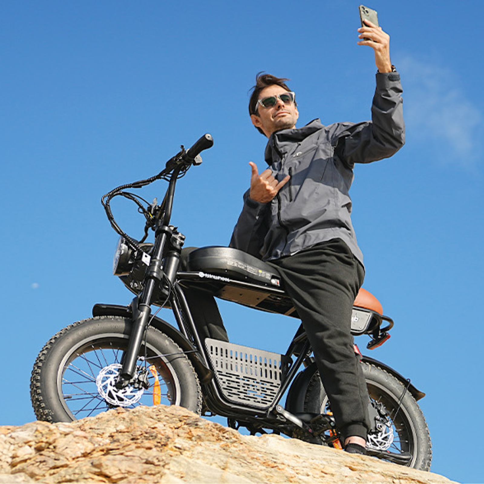 isinwheel R6 Pro Electric Dirt Bike